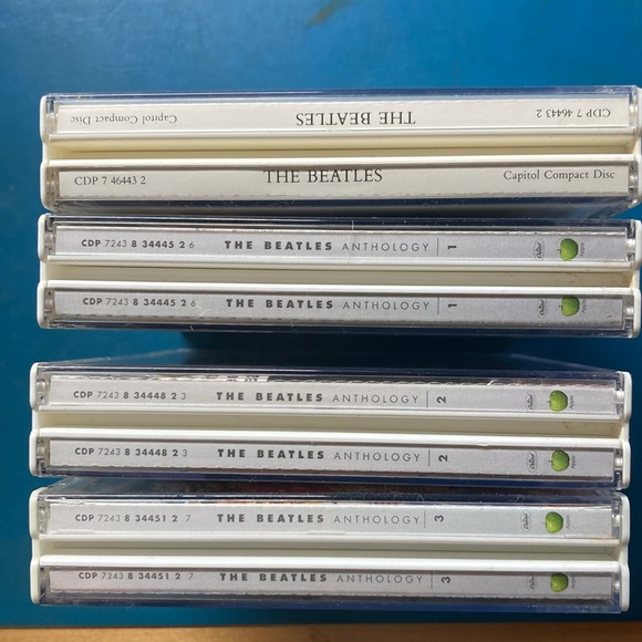 The Beatles double CDs - Picture 2 of 4